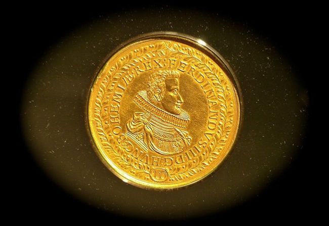 Ferdinand III 100 Ducat Gold Coin