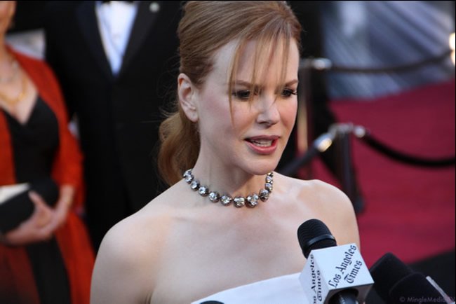 Nicole Kidman wearing jewels